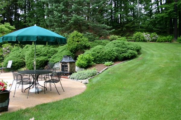 179 Littleton Road Harvard, MA 01451 - Photo 22 of 27 a garden view with a seating space