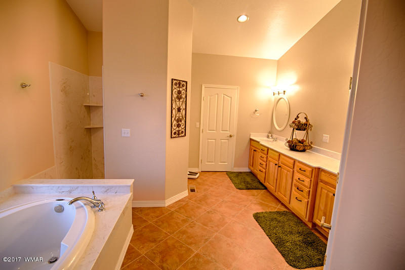 1025 West Rim Road Lakeside, AZ 85929 - Photo 16 of 65 Gallery Image 16