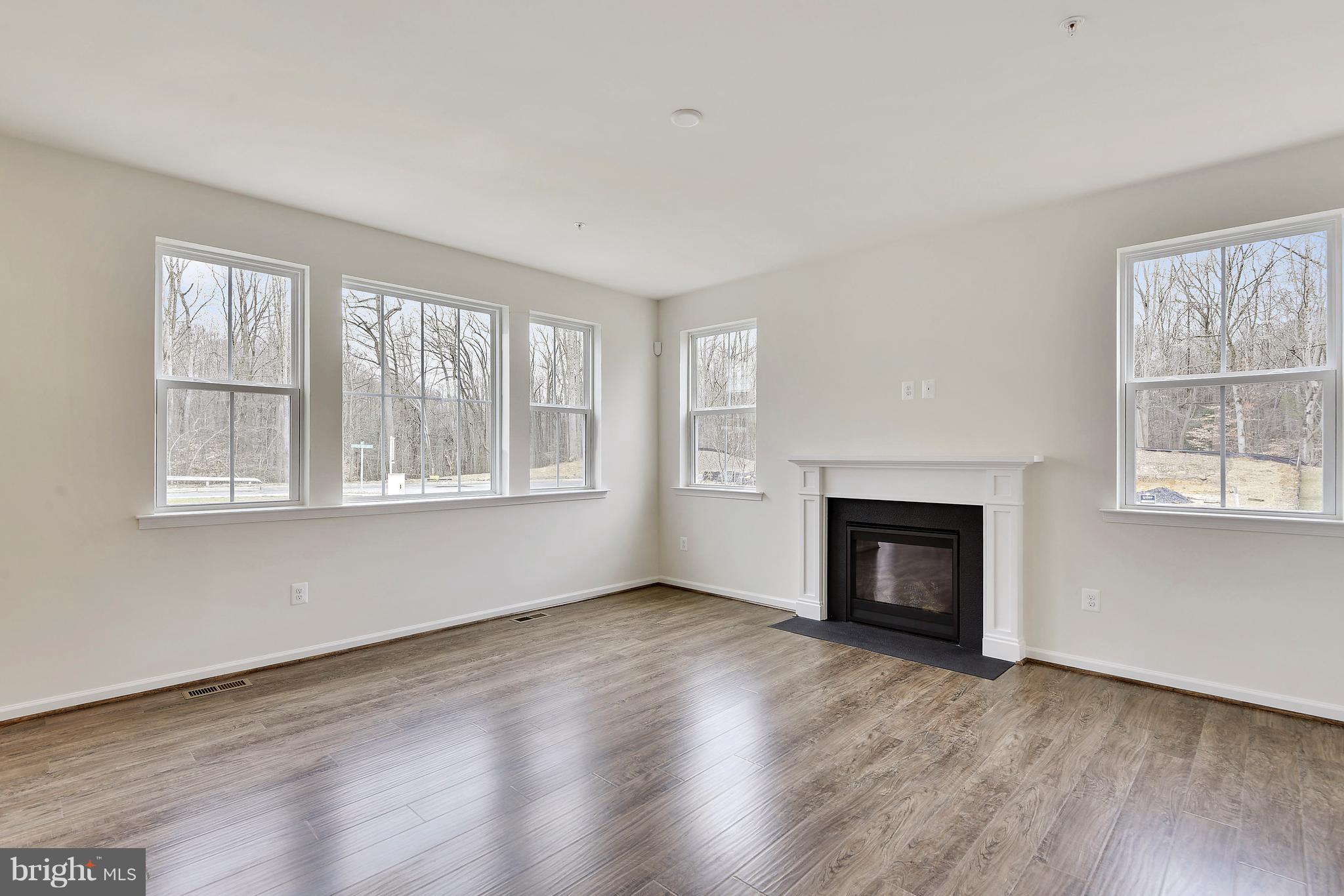 2595 Mullinix Mill Road Mount Airy, MD 21771 - Photo 5 of 11 Living Room
