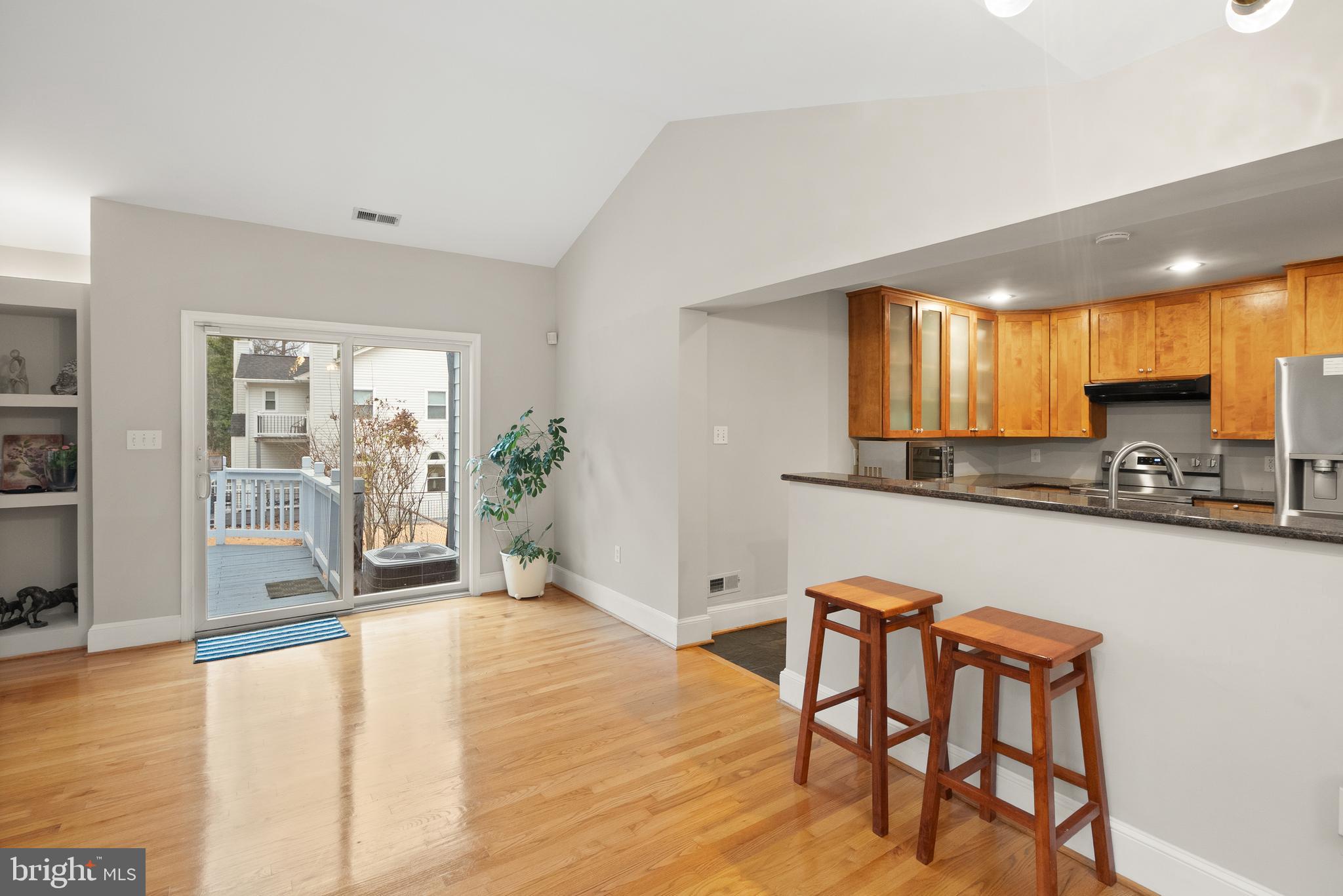 2928 Hunter Road Fairfax, VA 22031 - Photo 23 of 73