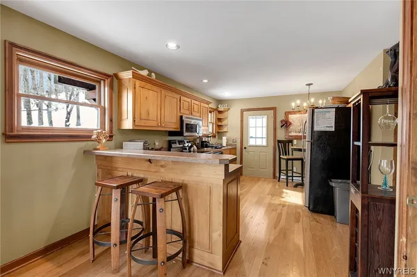 $599,900 | 1013 Eagle Drive, Great Valley, NY 14741