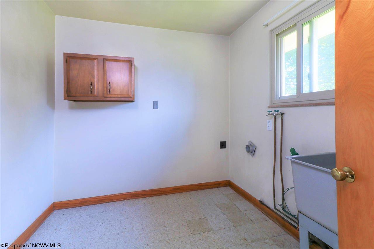 1010 Rainbow Road Bridgeport, WV 26330 - Photo 14 of 20 Gallery Image 14