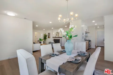$1,350,000 | 4933 West 20th Street, Los Angeles, CA 90016