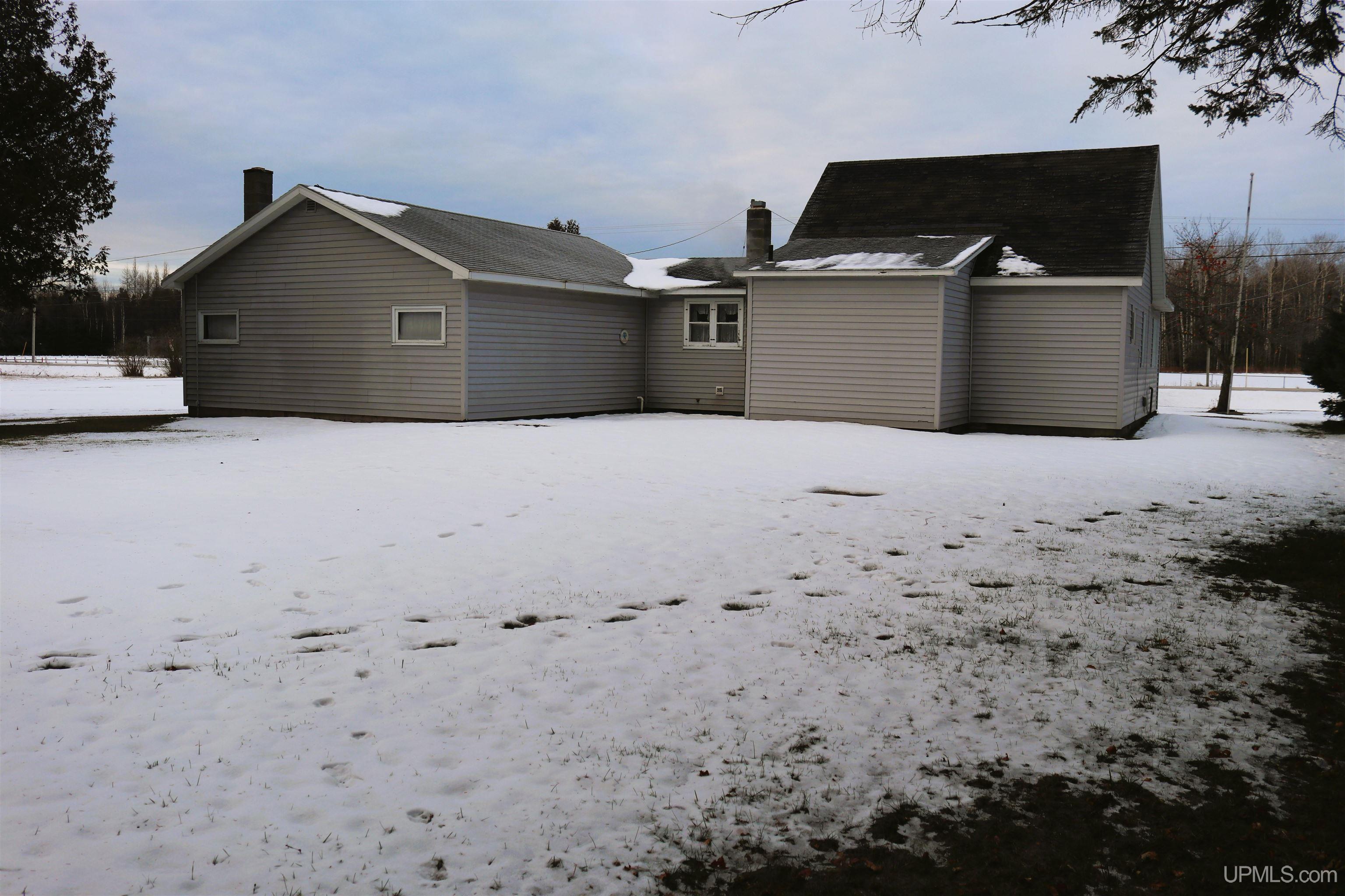 1174 North Gulliver Road Gulliver, MI 49840 - Photo 46 of 58