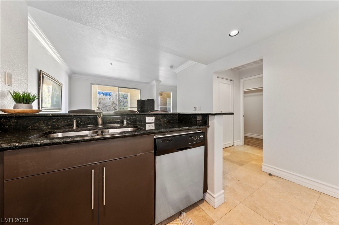 210 East Flamingo Road, Unit 310 Las Vegas, NV 89169 - Photo 9 of 29 Gallery Image 9
