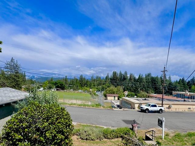 240 Pleasant Street Colfax, CA 95713 - Photo 5 of 26