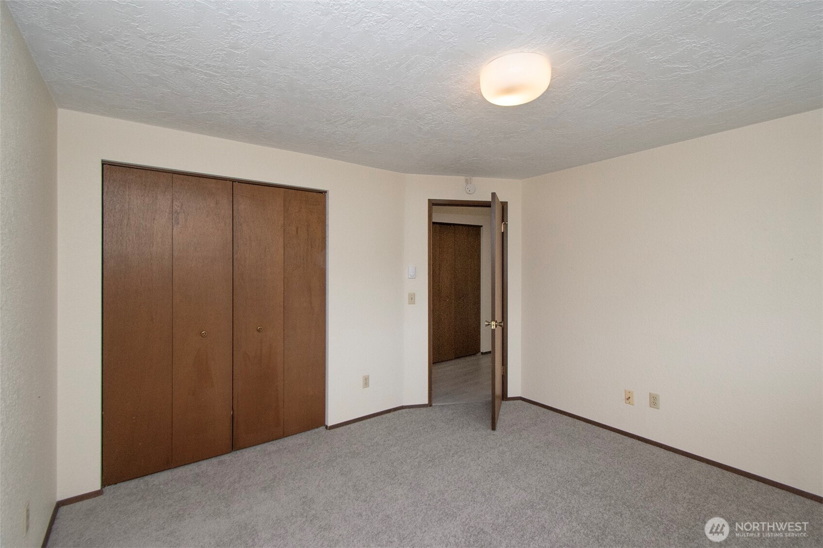 830 North Canterbury Court Sequim, WA 98382 - Photo 18 of 37