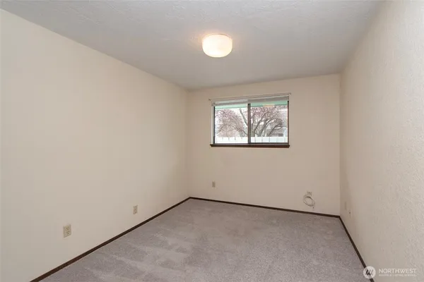 $299,950 | 830 North Canterbury Court, Sequim, WA 98382