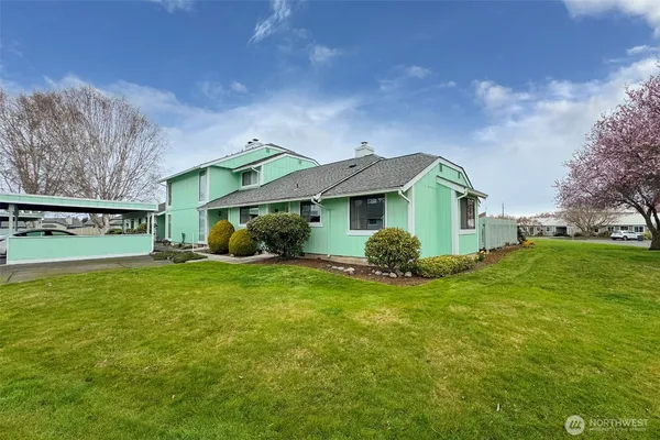 $299,950 | 830 North Canterbury Court, Sequim, WA 98382