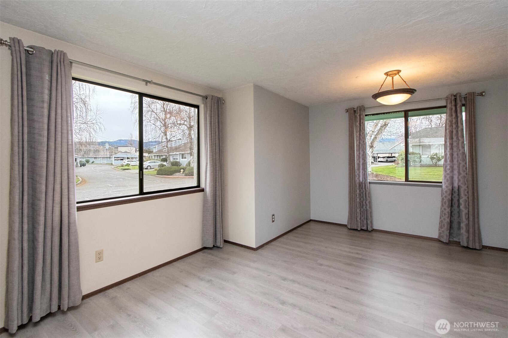 830 North Canterbury Court Sequim, WA 98382 - Photo 7 of 37