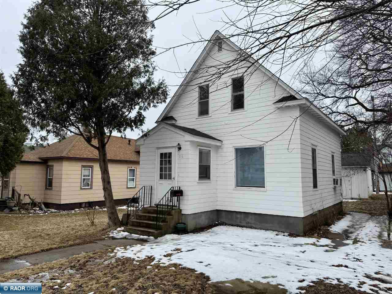 516 12th Street North Virginia, MN 55792 - Photo 2 of 39