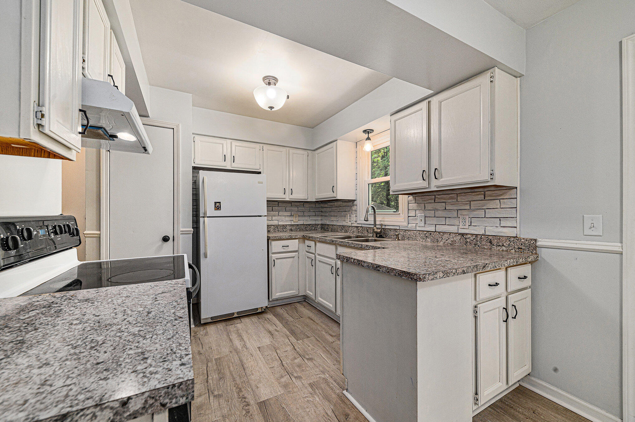 1710 Stone Mill Road Kalamazoo, MI 49006 - Photo 8 of 26 010_converted_11
