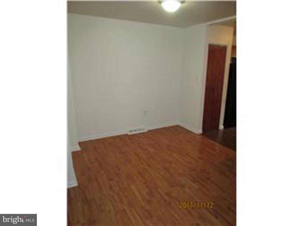 1601 Bonwood Road Wilmington, DE 19805 - Photo 4 of 22