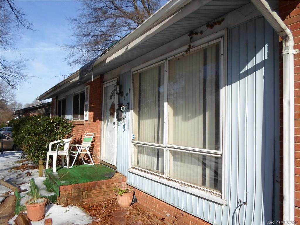 908 Clanton Road Charlotte, NC 28217 - Photo 2 of 17 Gallery Image 2