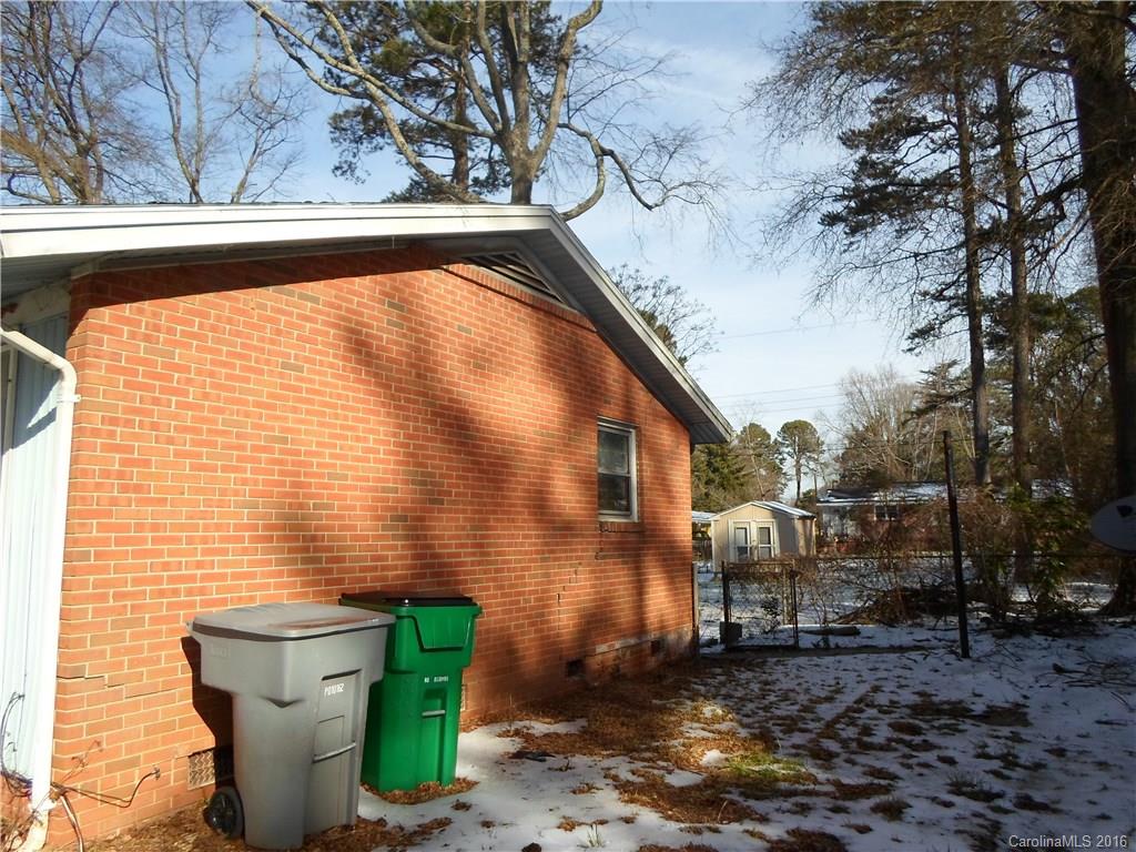 908 Clanton Road Charlotte, NC 28217 - Photo 11 of 17 Gallery Image 11