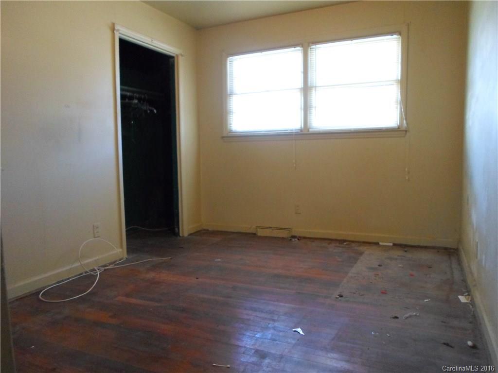 908 Clanton Road Charlotte, NC 28217 - Photo 10 of 17 Gallery Image 10