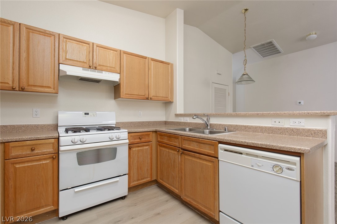 8707 Roping Rodeo Avenue, Unit 101 Las Vegas, NV 89178 - Photo 9 of 29