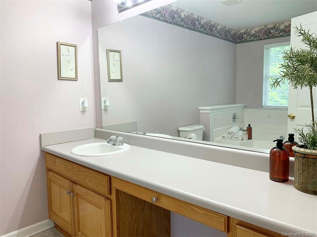 1062 Calvary Church Road Sylva, NC 28779 - Photo 14 of 22 Gallery Image 14