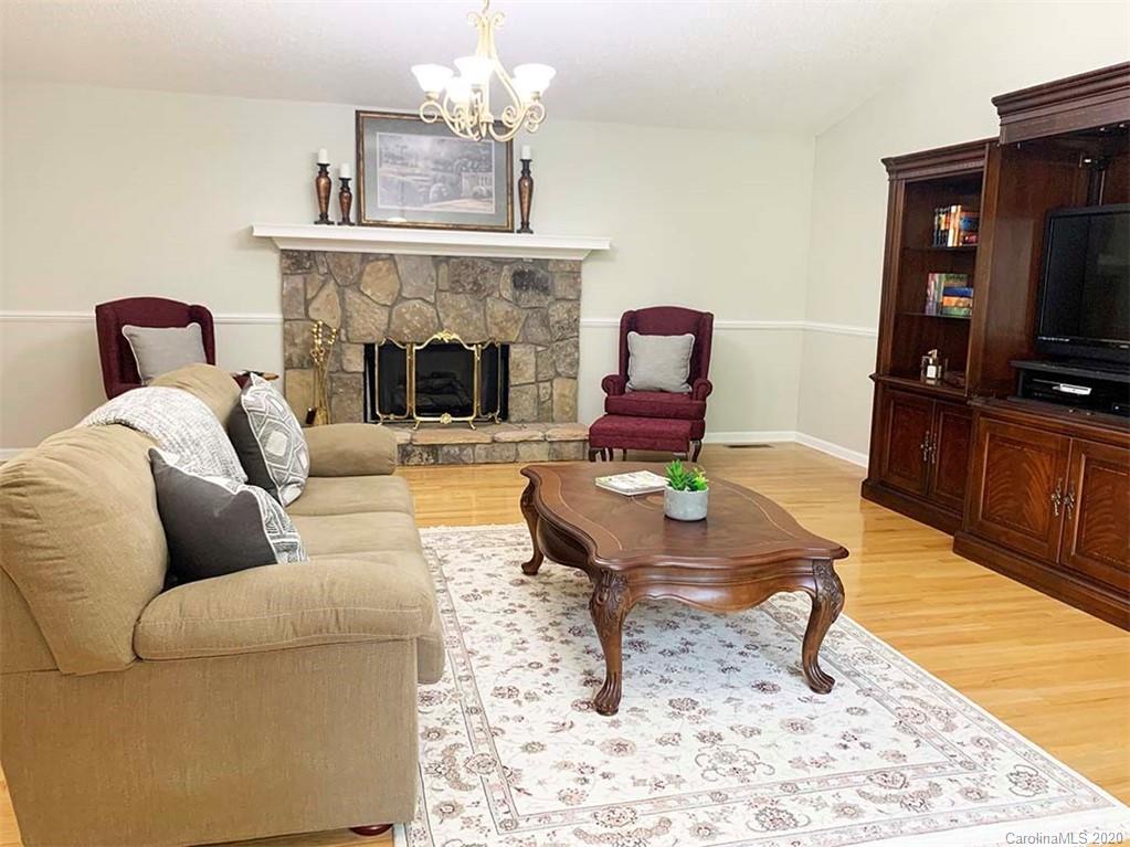 1062 Calvary Church Road Sylva, NC 28779 - Photo 4 of 22 Gallery Image 4
