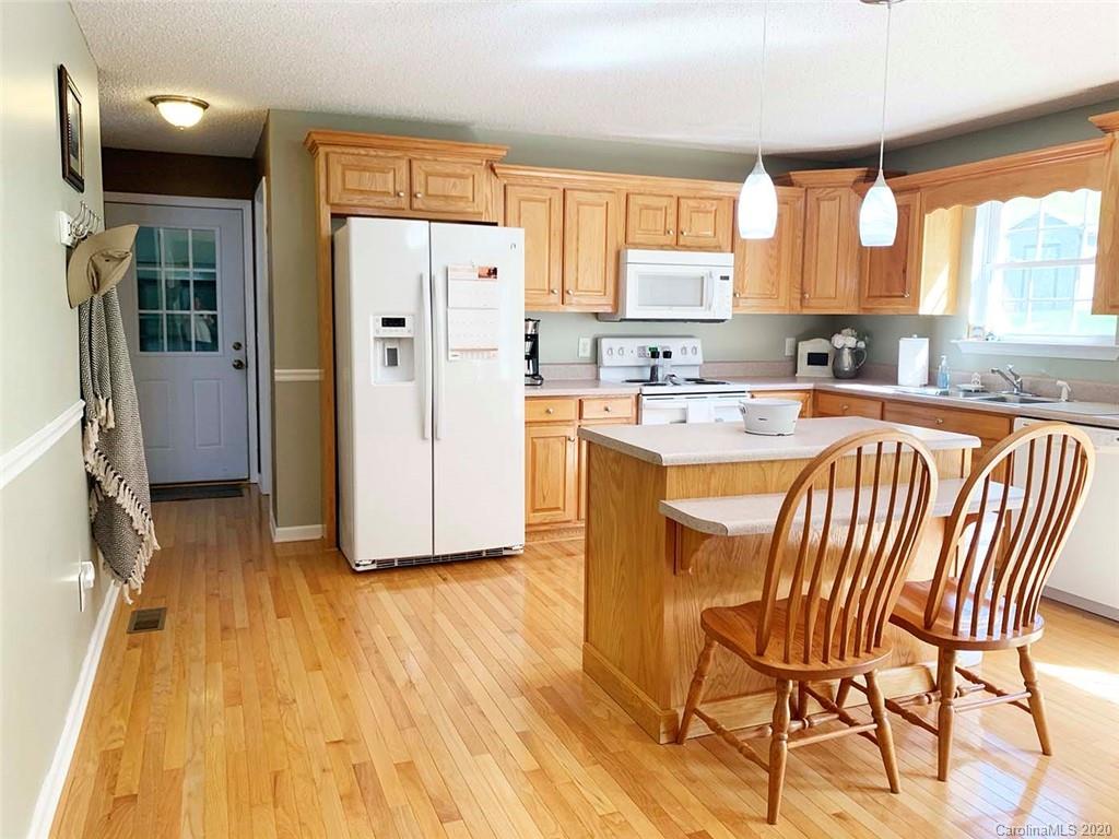 1062 Calvary Church Road Sylva, NC 28779 - Photo 7 of 22 Gallery Image 7