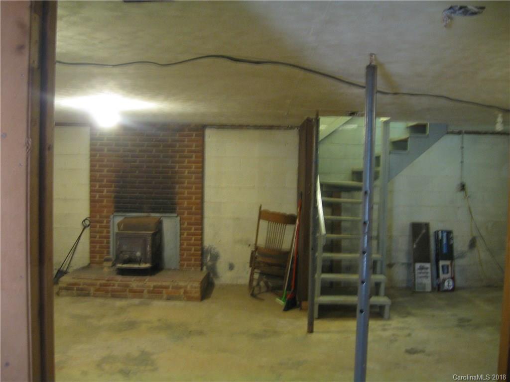 3870 Mt Hebron Road Old Fort, NC 28762 - Photo 8 of 36 Gallery Image 8