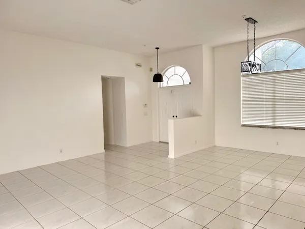 $5,000 | 5749 Northwest 101st Way, Coral Springs, FL 33076