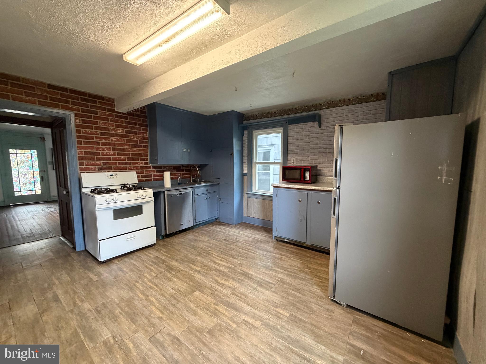 246 Locust Street Hanover, PA 17331 - Photo 15 of 41 Gallery Image 15