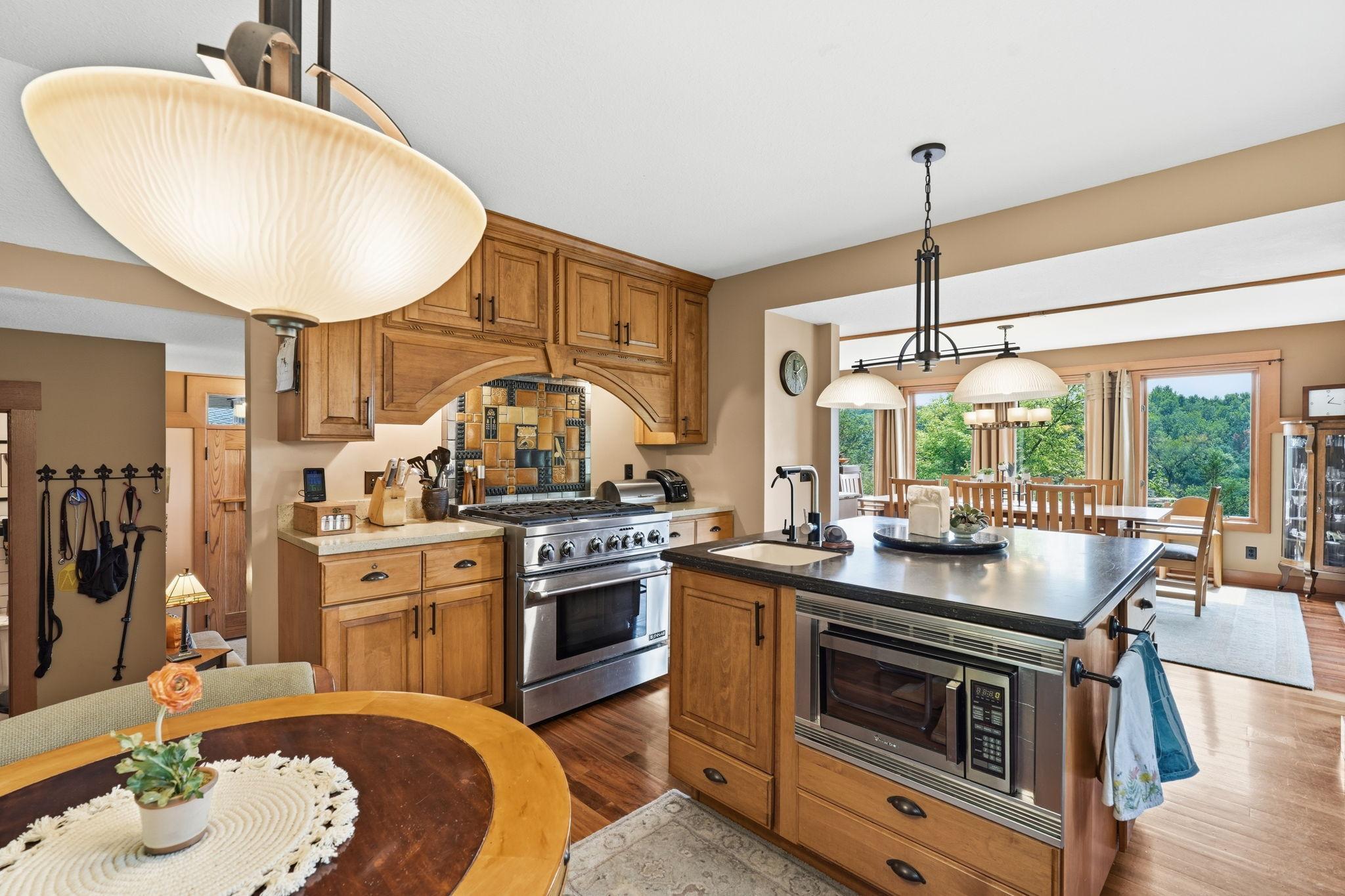 469 County Road East Hudson, WI 54016 - Photo 10 of 29 Gallery Image 10