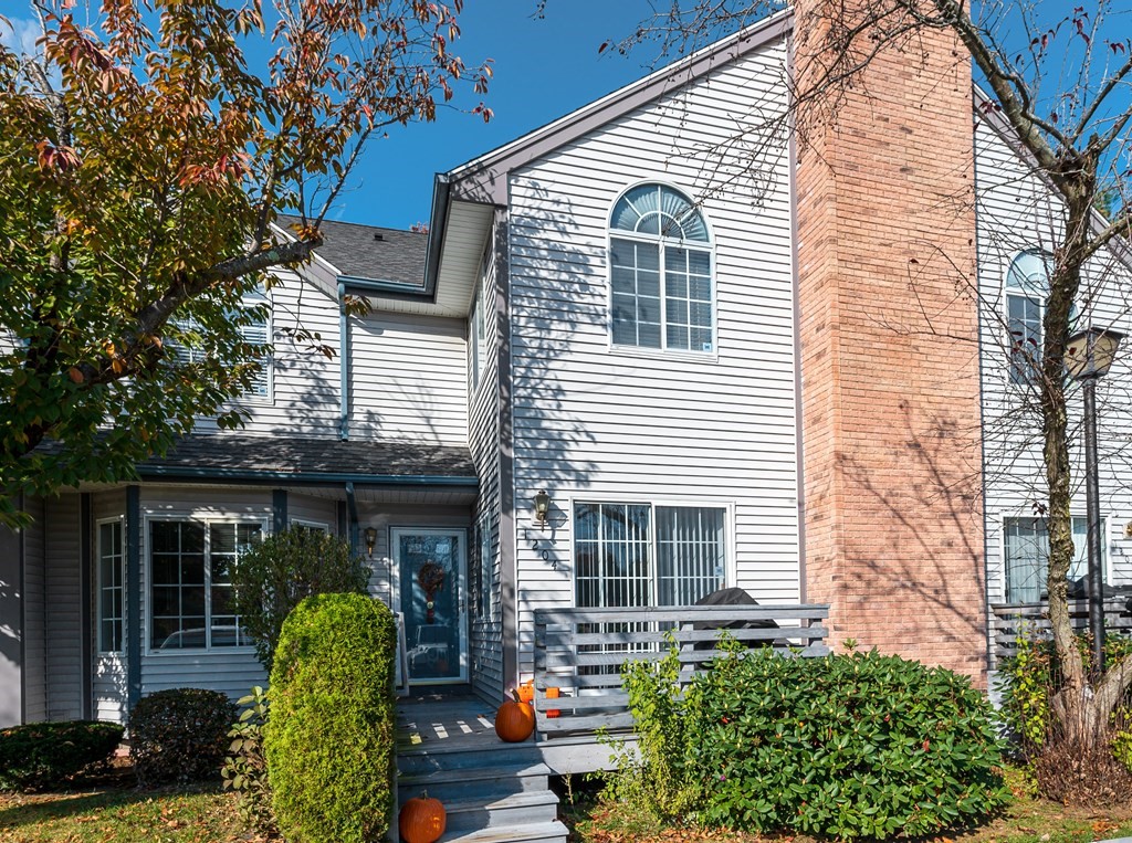 104 Johnson Road, Unit 1204 Chicopee, MA 01022 - Photo 1 of 35