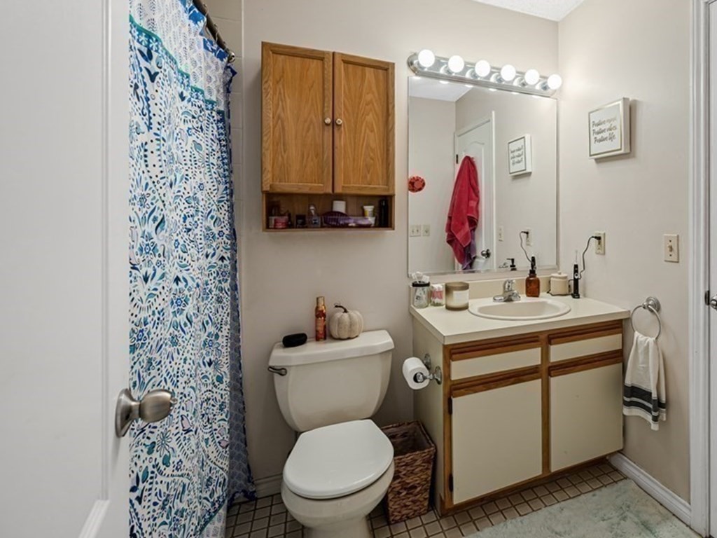 104 Johnson Road, Unit 1204 Chicopee, MA 01022 - Photo 16 of 35
