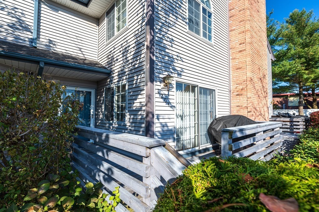 104 Johnson Road, Unit 1204 Chicopee, MA 01022 - Photo 2 of 35