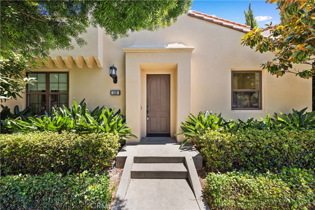 115 Painted Trellis Irvine, CA 92620 - Photo 2 of 48