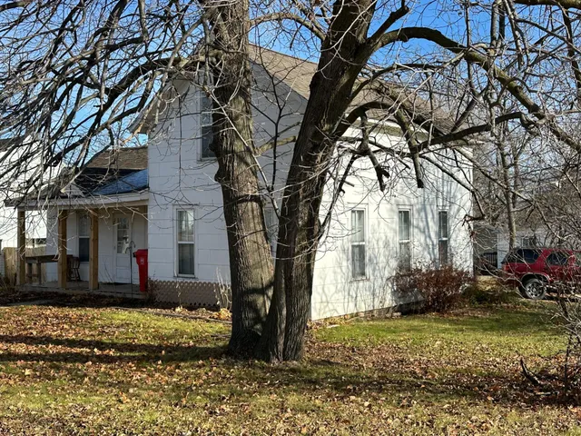 $120,000 | 12 1st Avenue Northeast, Dodge Center, MN 55927