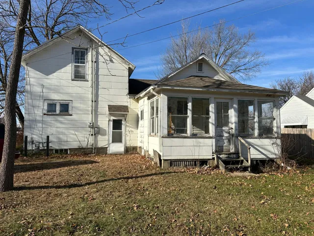 $120,000 | 12 1st Avenue Northeast, Dodge Center, MN 55927