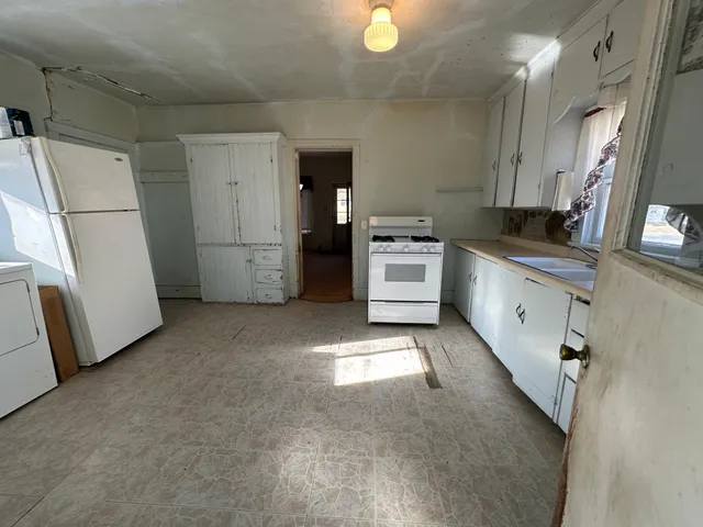 $120,000 | 12 1st Avenue Northeast, Dodge Center, MN 55927