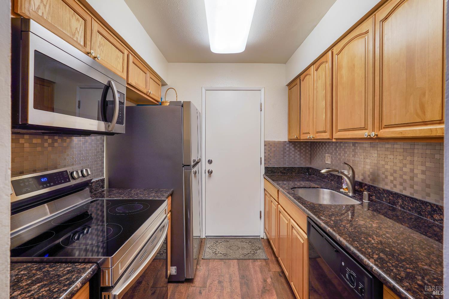 142 Del Rio Circle, Unit 2 Vacaville, CA 95687 - Photo 21 of 41