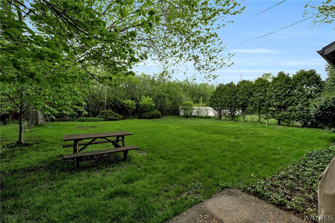 62 Rue Madeleine Amherst, NY 14221 - Photo 5 of 40