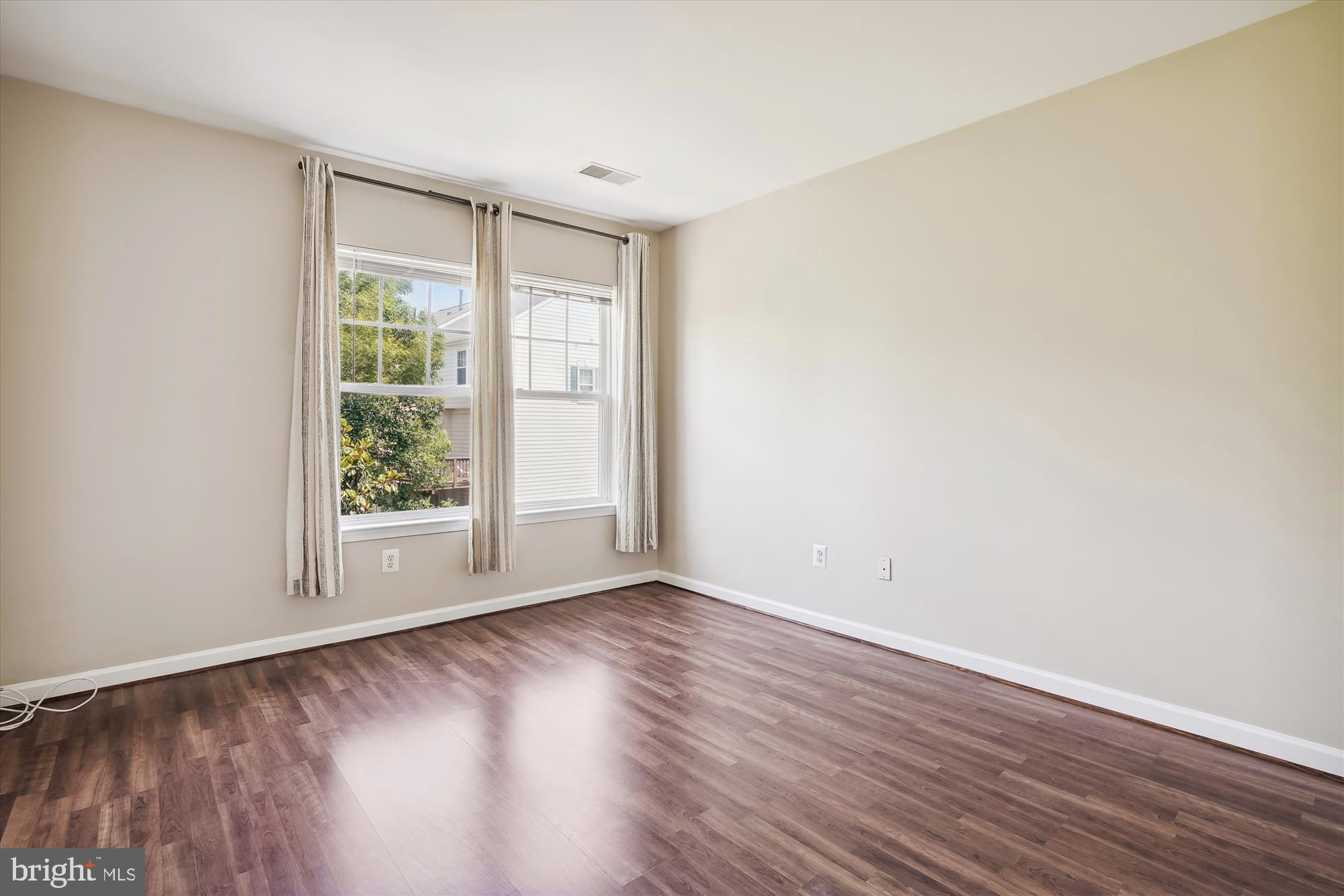 43774 Sunset Terrace Ashburn, VA 20147 - Photo 17 of 40 Primary Bedroom