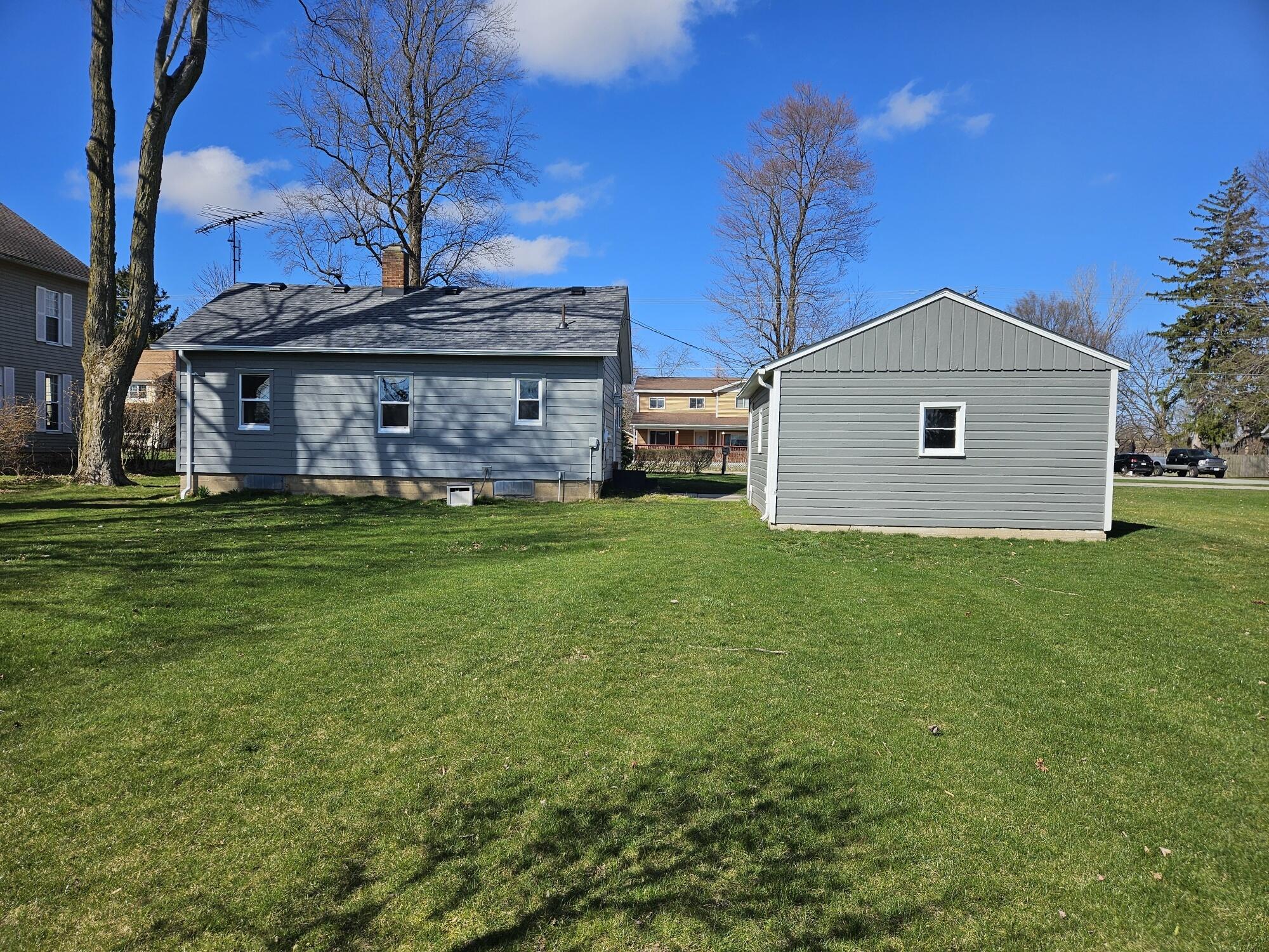 330 West Johnson Road La Porte, IN 46350 - Photo 19 of 20 2000x1500