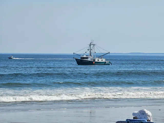 $2,200 | 152 Ocean Drive, Unit LOWR, Seabrook, NH 03874