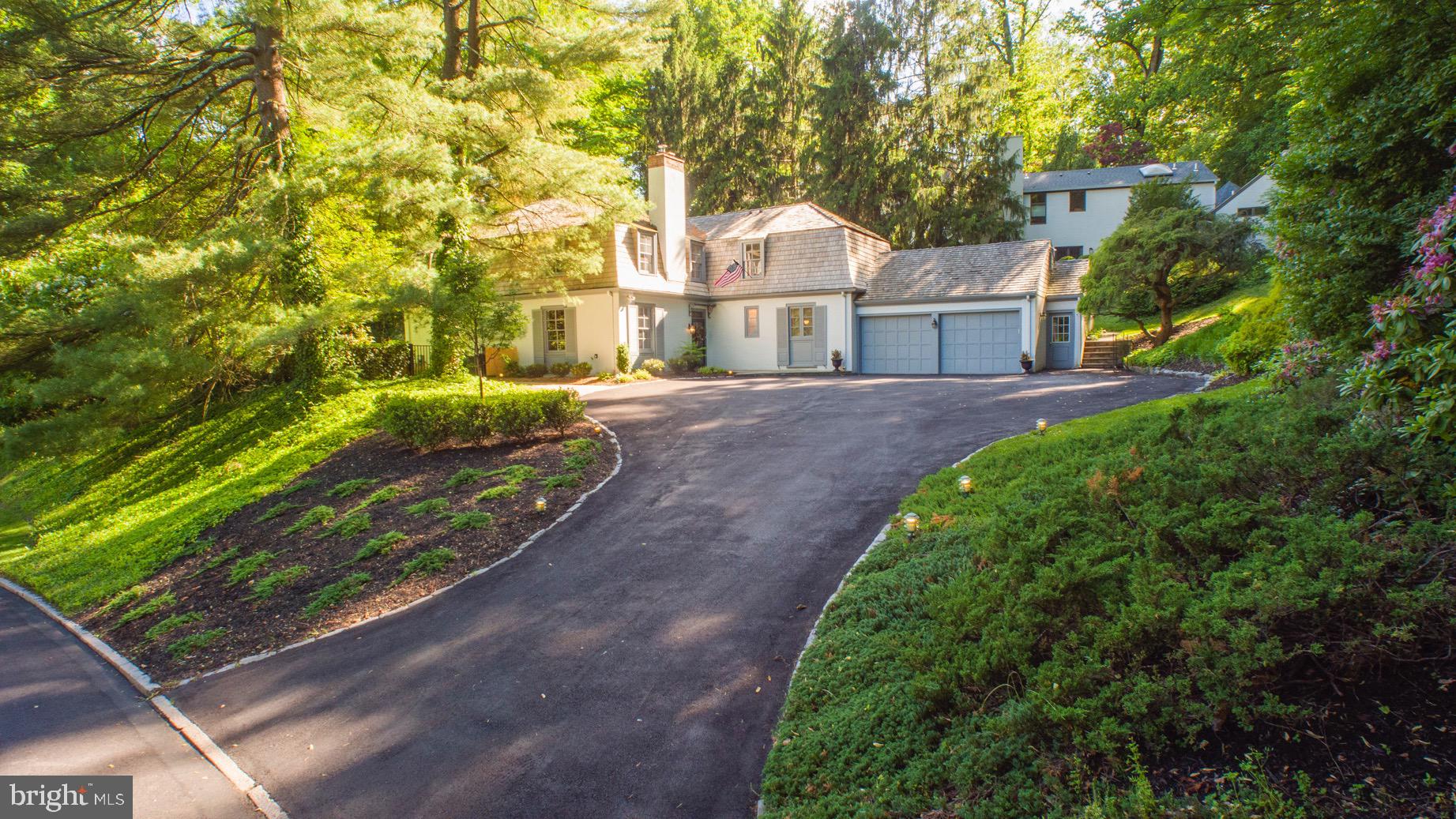 445 Caversham Road Bryn Mawr, PA 19010 - Photo 38 of 39 Oversized driveway