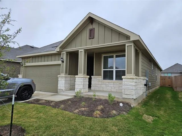 $2,100 | 138 Sugarberry Drive, New Castle, DE 19720