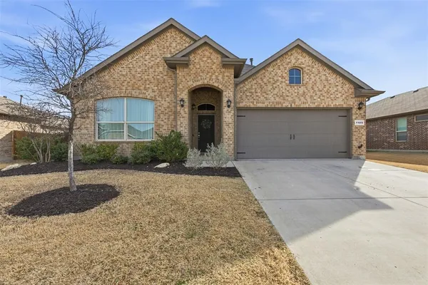 $399,900 | 1109 Scotney Lane, Saginaw, TX 76131