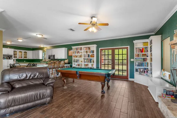 $3,300 | 360 Private Road 4619, Castroville, TX 78009