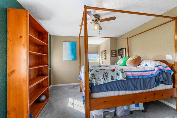 $3,300 | 360 Private Road 4619, Castroville, TX 78009