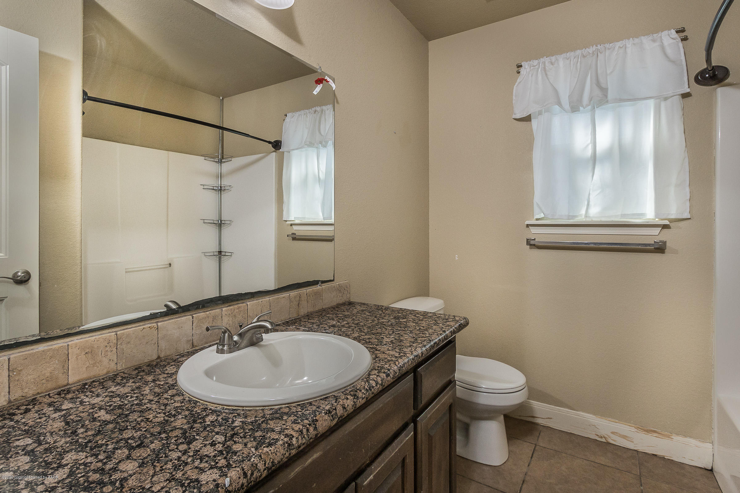 3905 Arden Road Amarillo, TX 79118 - Photo 13 of 16 013_Bathroom 2