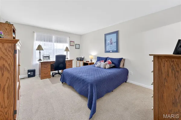 $299,900 | 302 Freedom Drive, Foristell, MO 63348