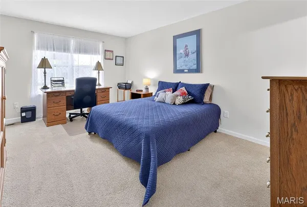 $299,900 | 302 Freedom Drive, Foristell, MO 63348