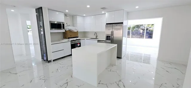 $735,000 | 2530 Northwest 111th Street, Miami, FL 33167