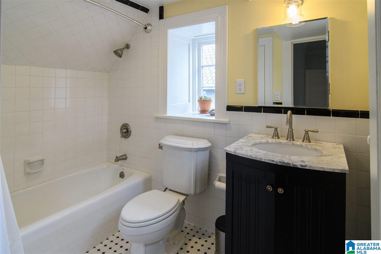724 Linwood Road Birmingham, AL 35222 - Photo 30 of 38